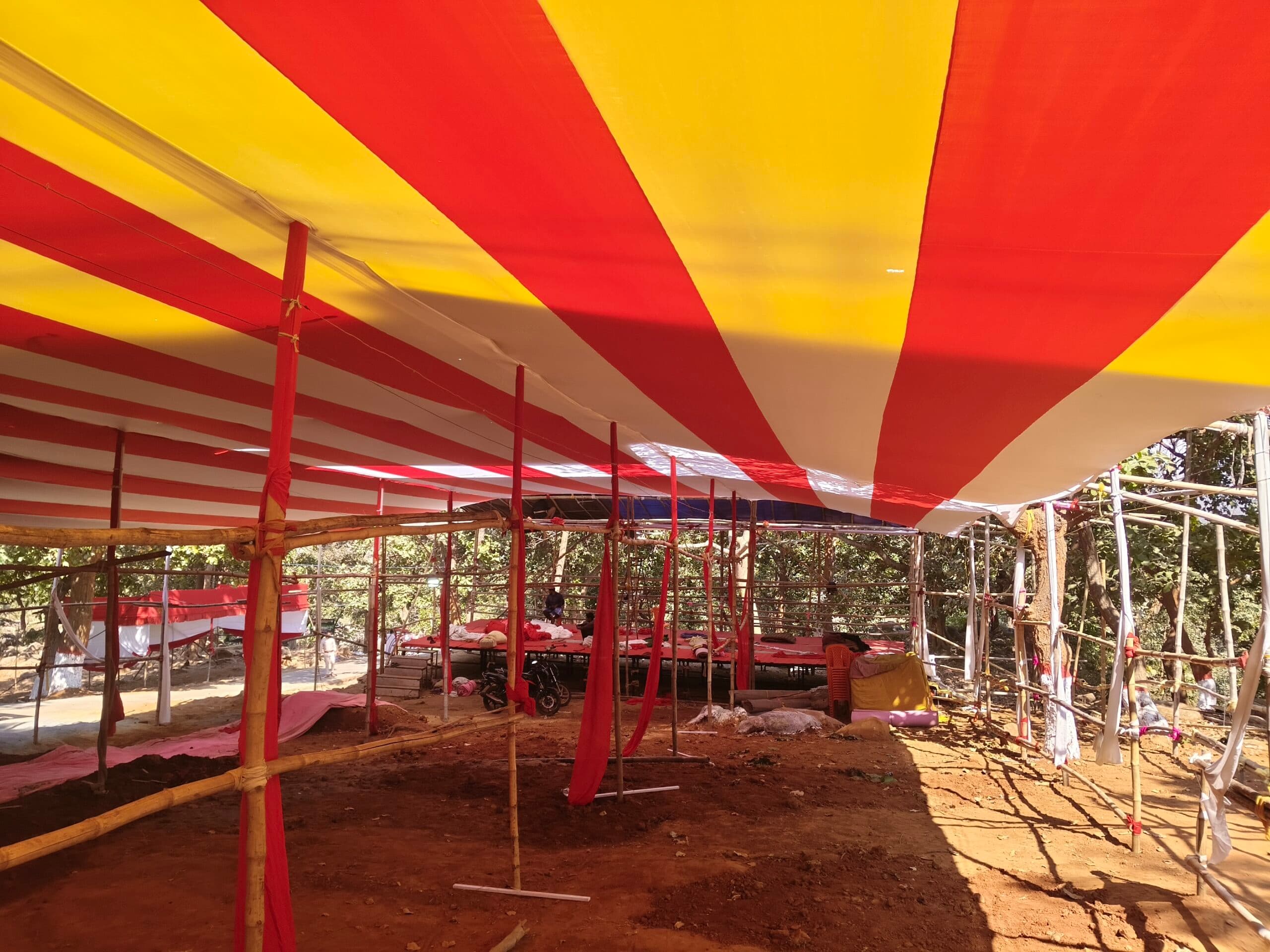 Giridih News :मारांग बुरु पारसनाथ में बाहा पर्व को ले धार्मिक विधान शुरू