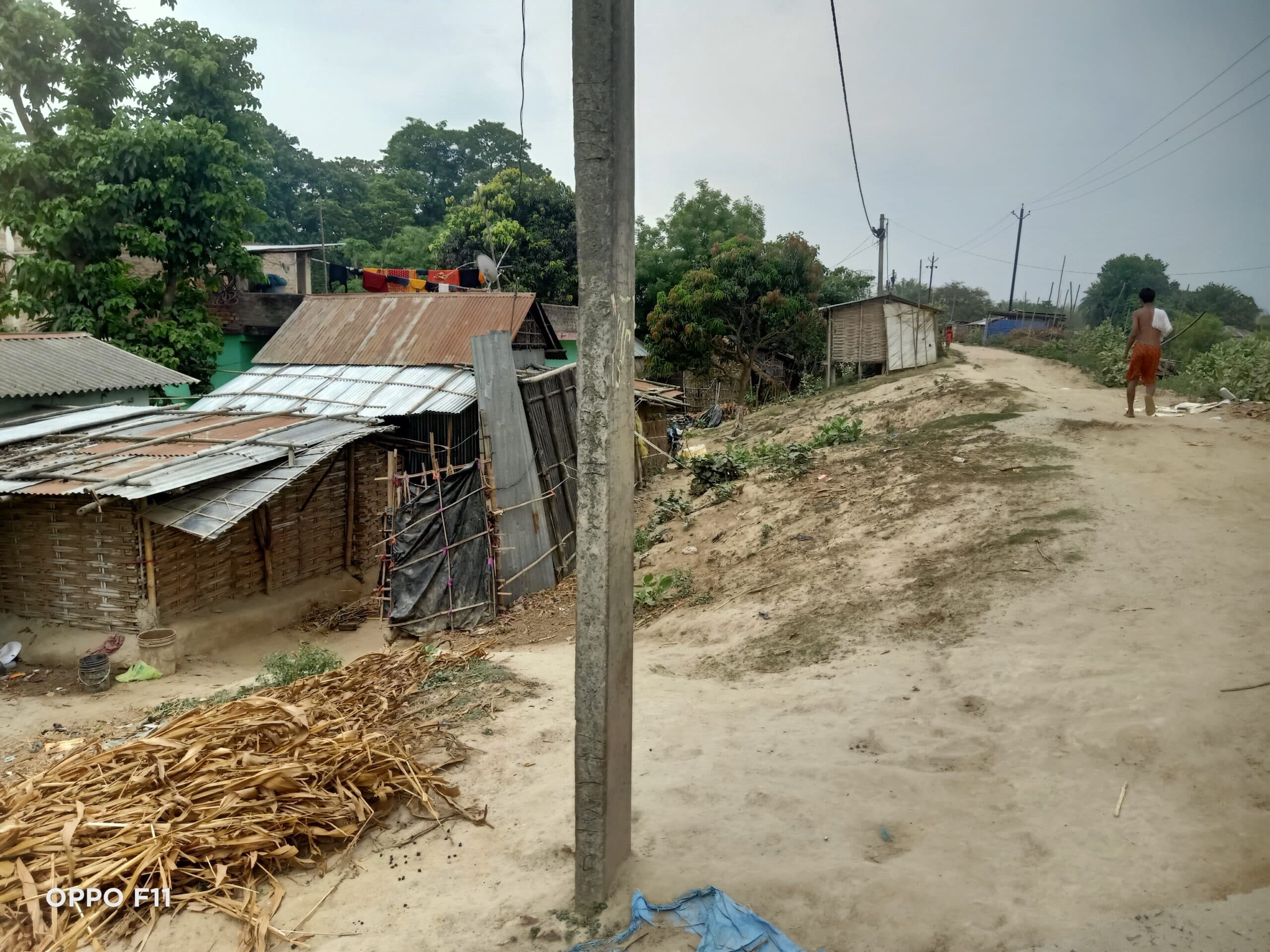 मीनापुर तटबंध पक्कीकरण का मुद्दा विस में उठाया