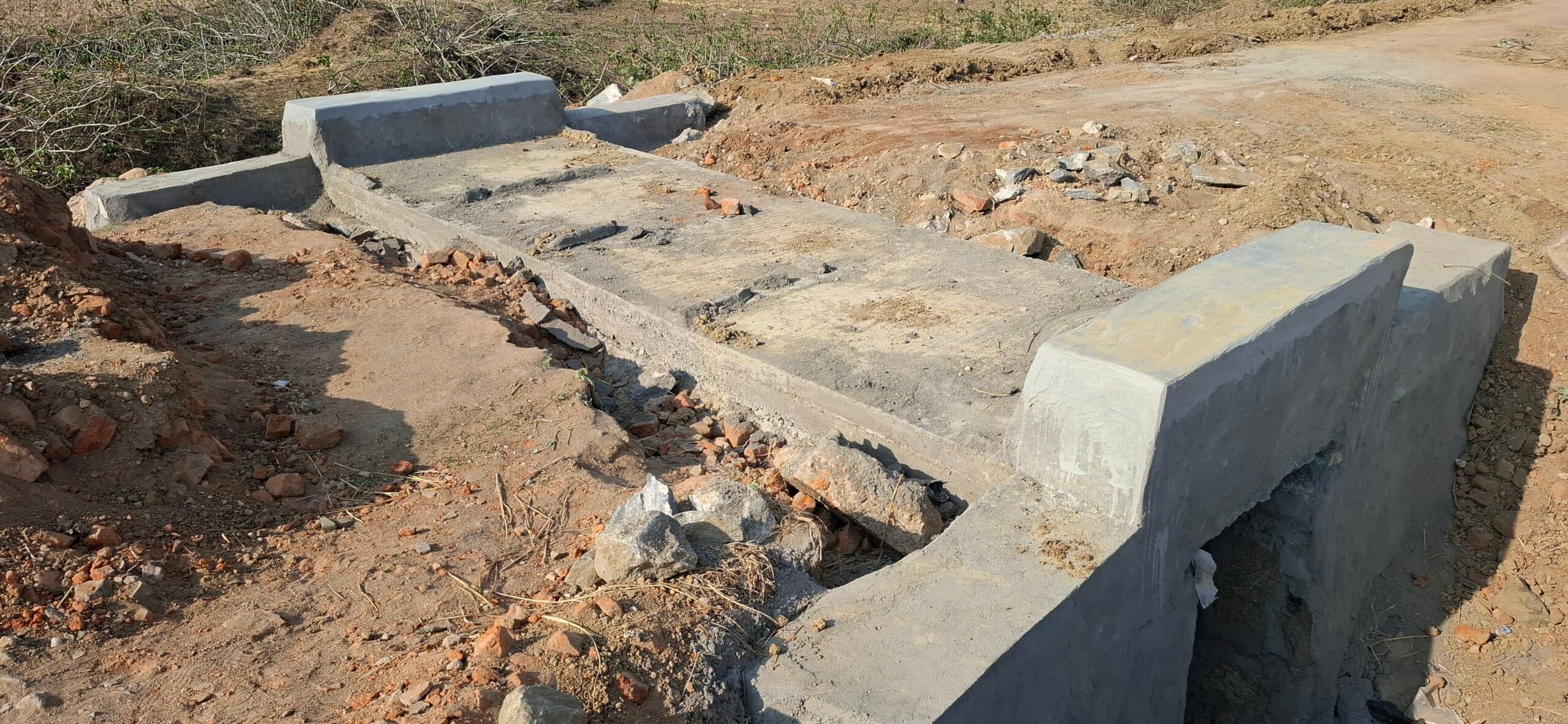 Giridih News :पुलिया को तोड़कर नये सिरे से ढलाई करने का निर्देश