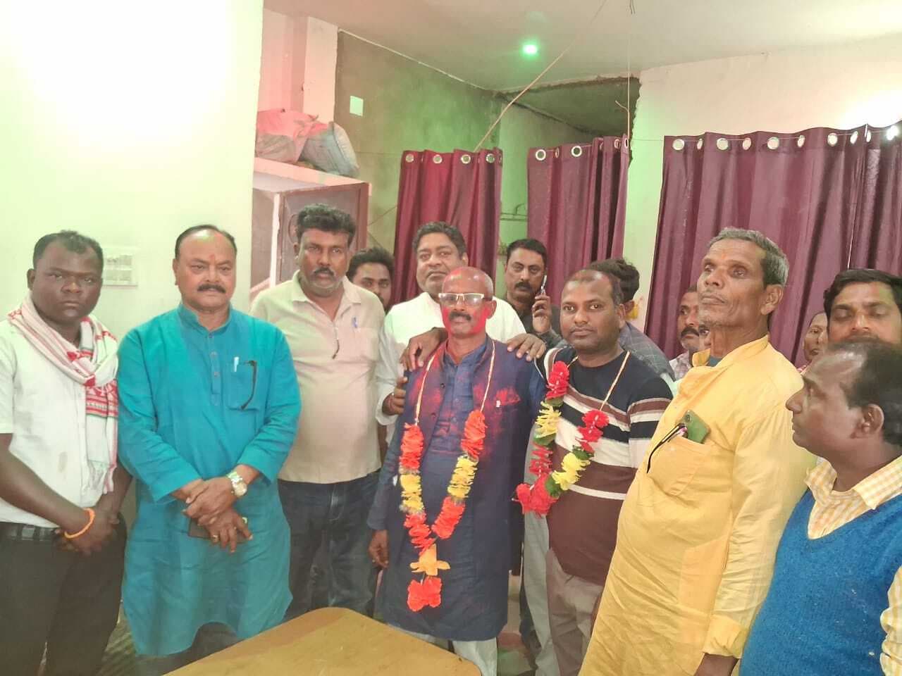 लगातार तीसरी बार जदयू के प्रखंड अध्यक्ष चुने गये कुंदन महतो