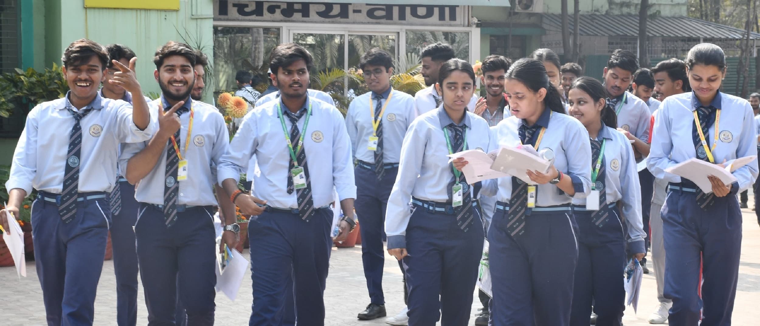 Bokaro News: किसी को आसान लगे पेपर, तो किसी को न्यूमेरिकल ने उलझाया