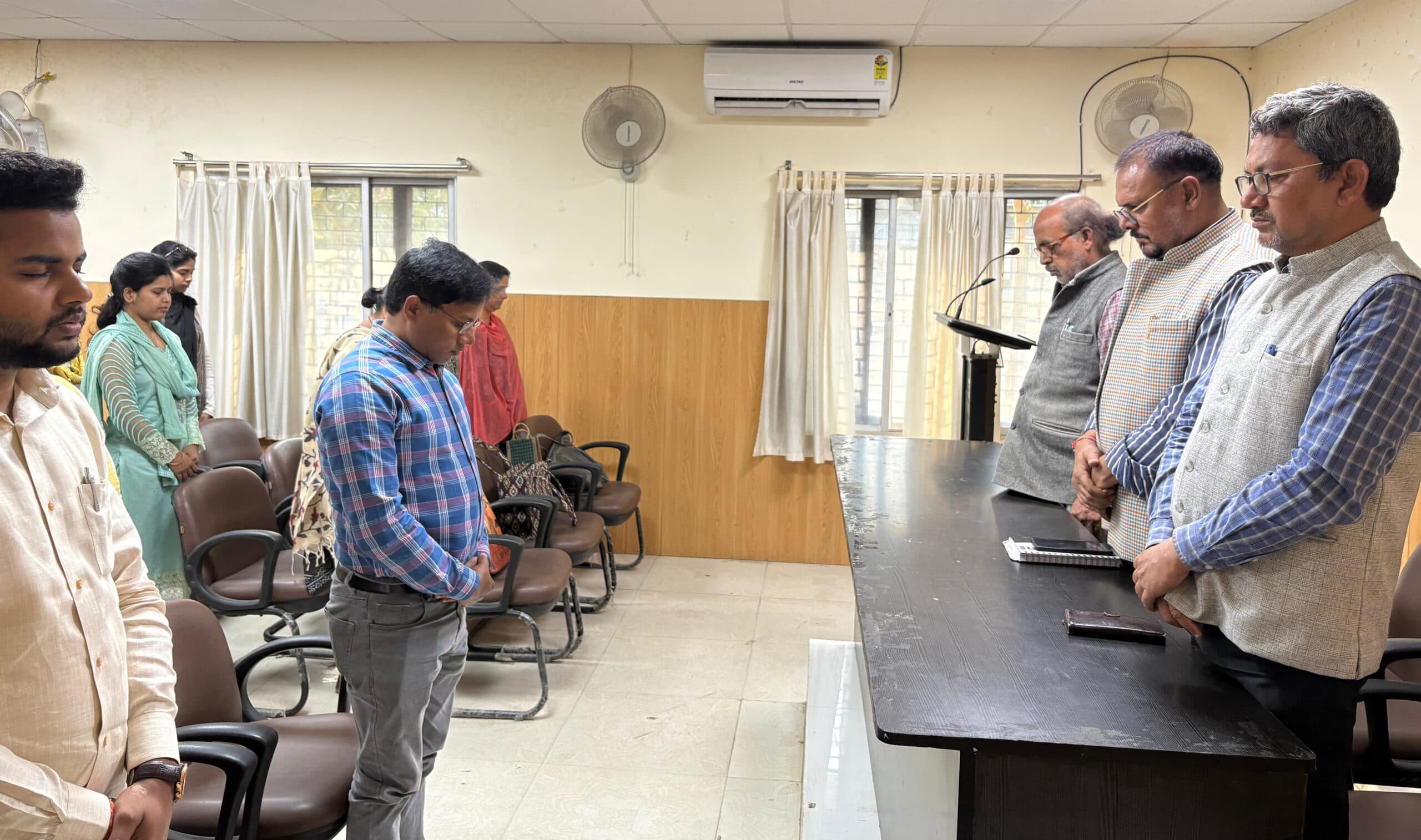 पूर्णिया कॉलेज में प्रो. अभय साह व राजू मंडल को दी गयी श्रद्धांजलि