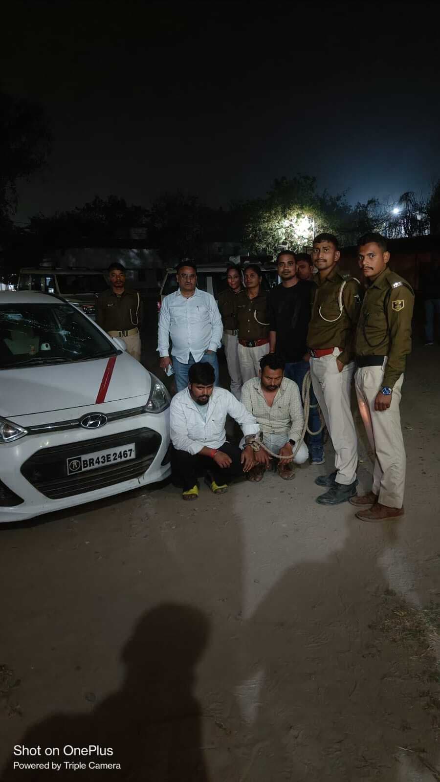 99 लीटर शराब के साथ छह तस्कर गिरफ्तार, कार जब्त