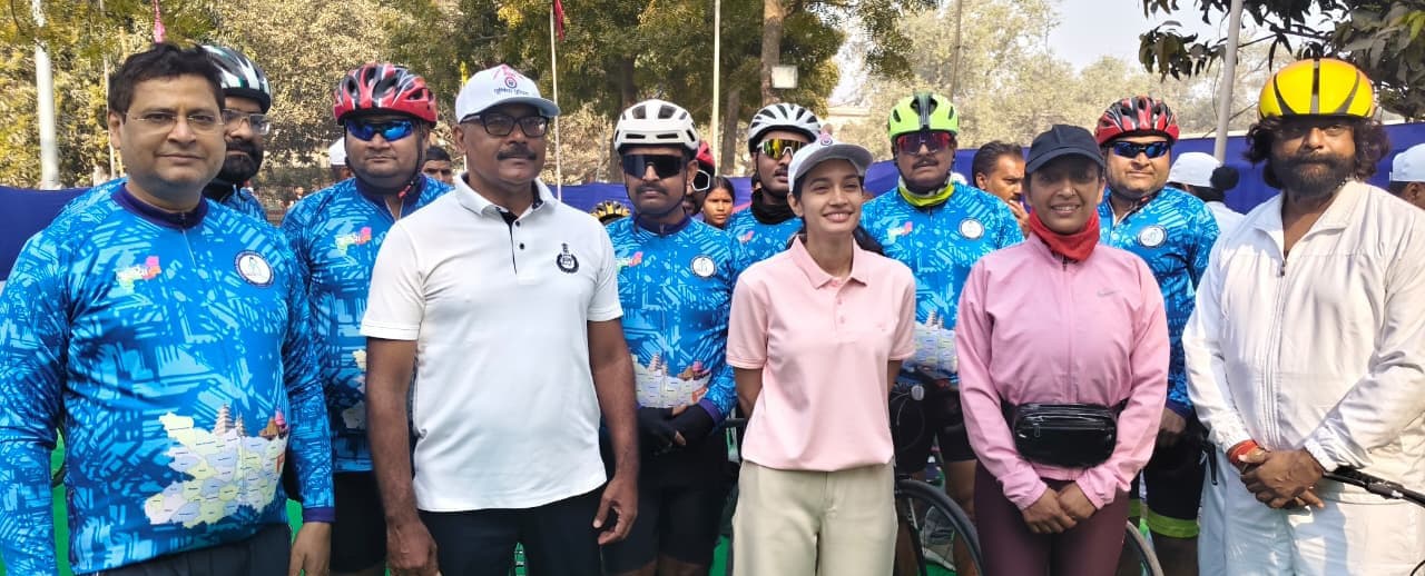 नशा मुक्त समाज के लिए पुलिस व जनता एक साथ, निकाली साइकिल रैली