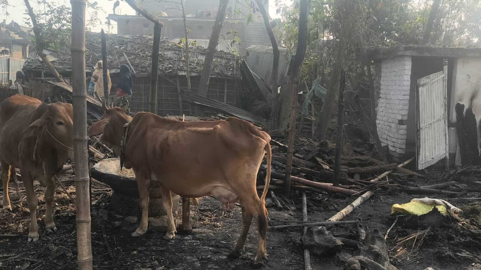 बिजली के शॉर्ट सर्किट से लाखों का सामान जलकर राख