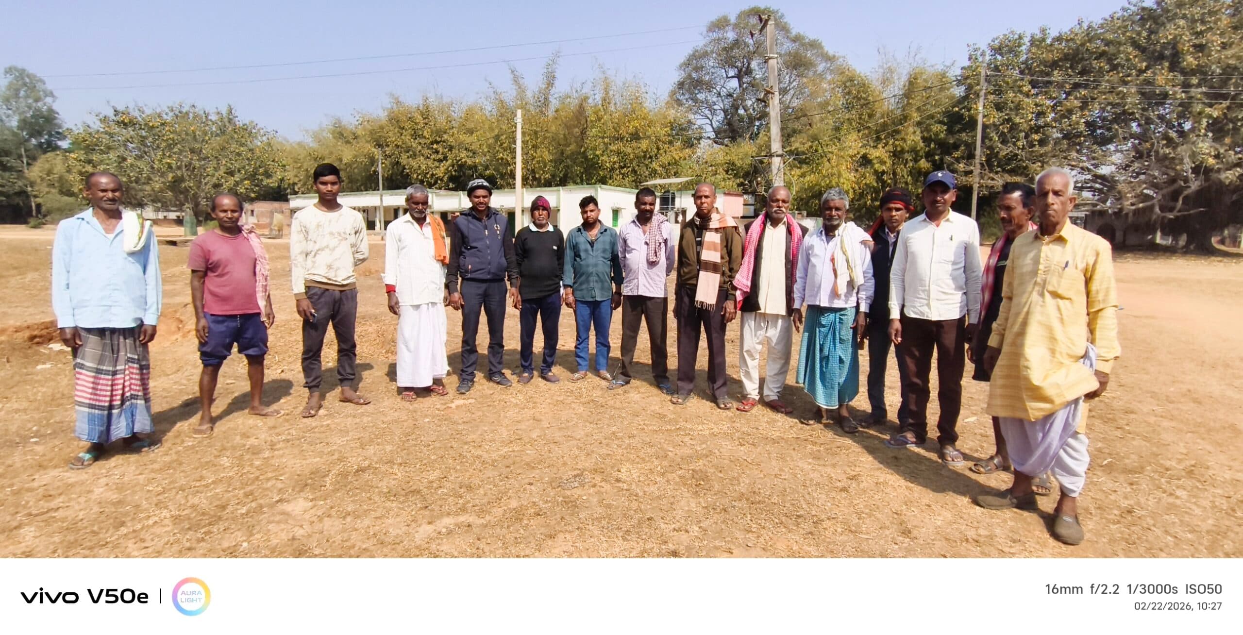 Giridih News :चयनित स्थल पर पैक्स गोदाम नहीं बनाने पर ग्रामीण आक्रोशित