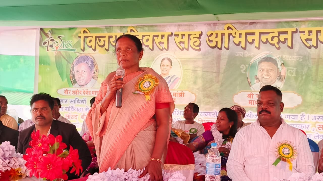 Chaibasa News : सारंडा में सभी घरों को मिलेगा मूलभूत सुविधाओं का लाभ : जोबा