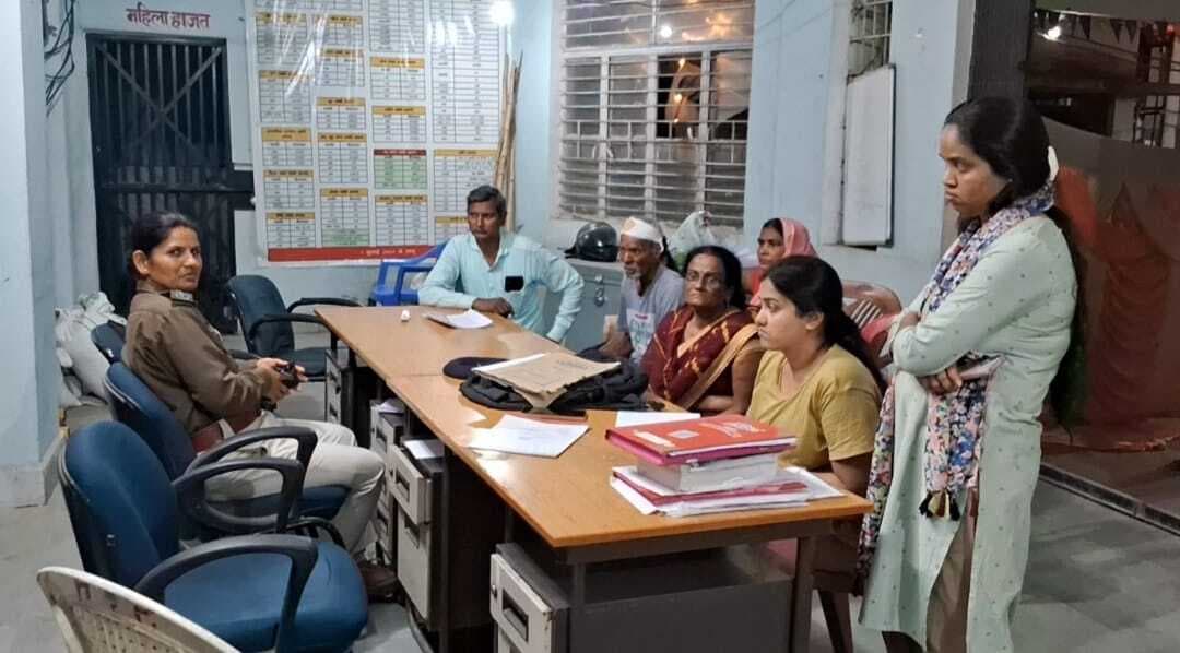 पता पूछने के बहाने महिला के गले से छीनी सोने की चेन, प्राथमिकी दर्ज