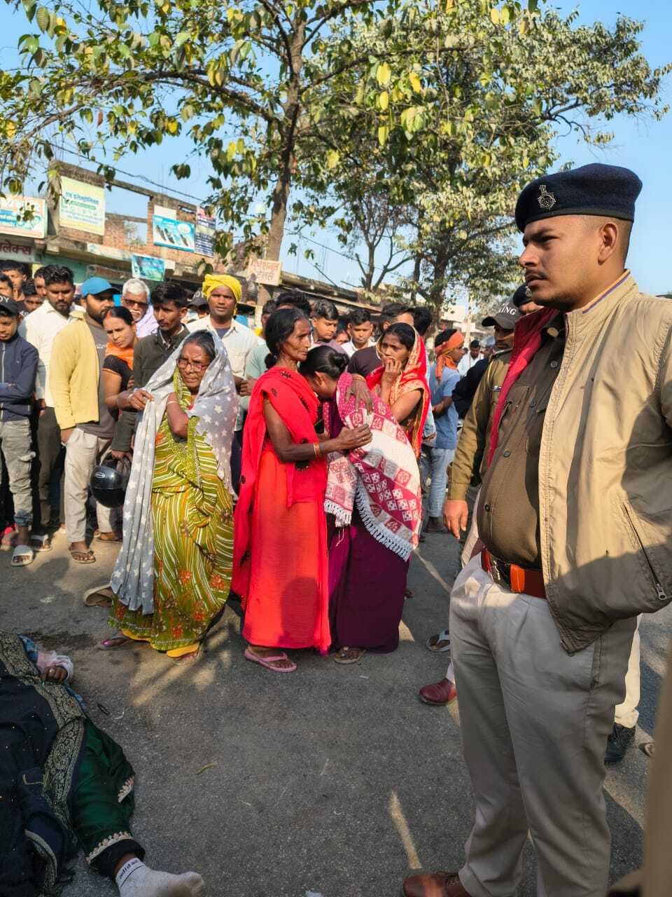 सांस्कृतिक कार्यक्रम से लौट रही भोजपरी गायिका की मौत