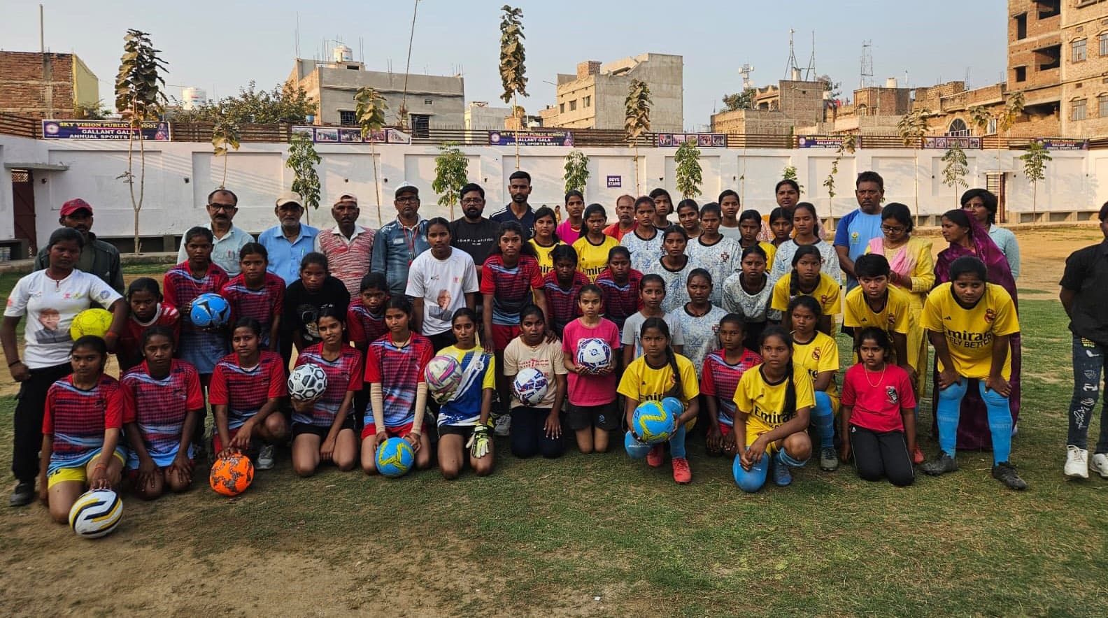 10 दिवसीय 40 महिला खिलाड़ियों की फुटबॉल टीम का प्रशिक्षण शिविर शुरू