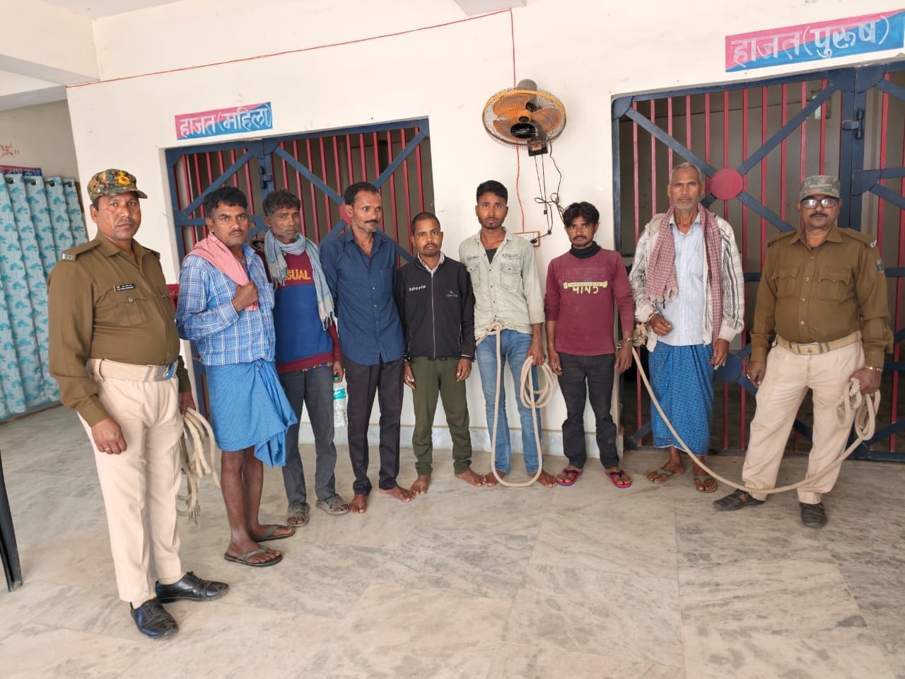 सालमारी पुलिस ने सात शराबियां को किया गिरफ्तार