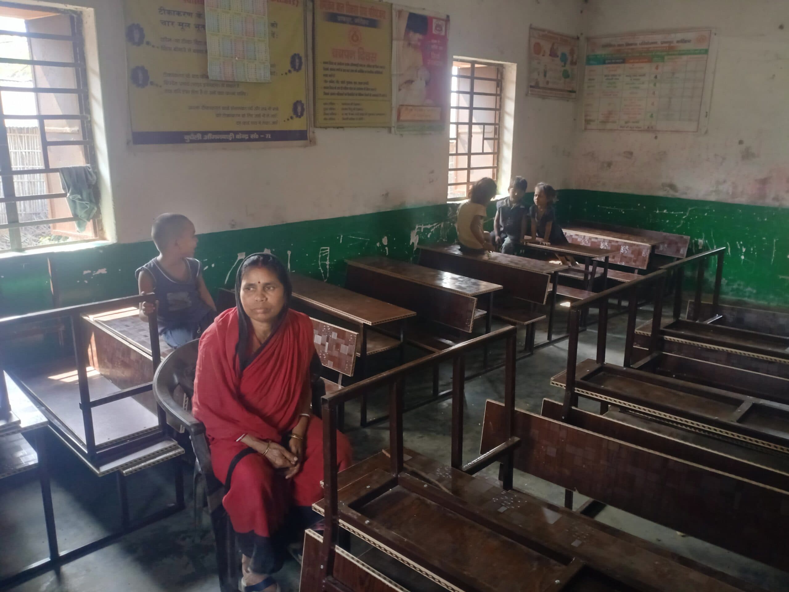 बच्चा चोरी के अफवाह से आंगनबाड़ी केंद्रों में नहीं पहुंच रहे बच्चे