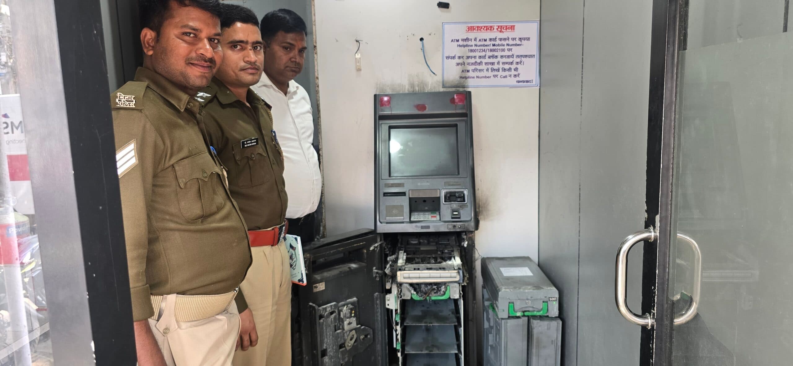 1.74 लाख रुपये सुरक्षित, रिजेक्टेड के साथ 11 हजार रुपये जले