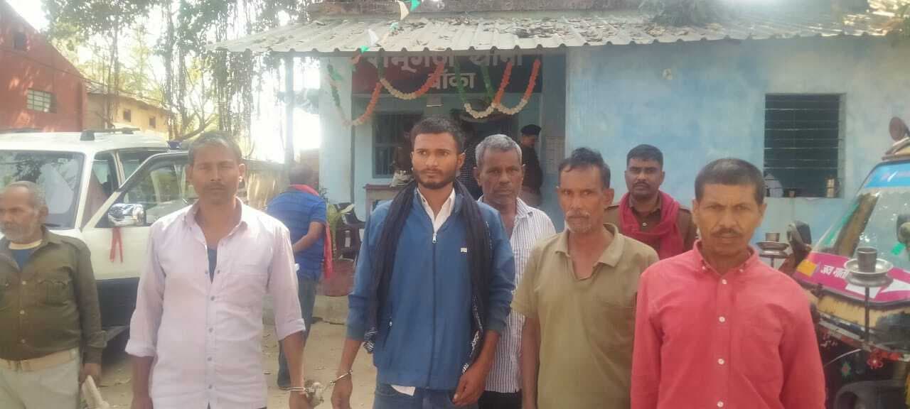 एक शराब तस्कर के साथ चार वारंटी गिरफ्तार, भेजा जेल