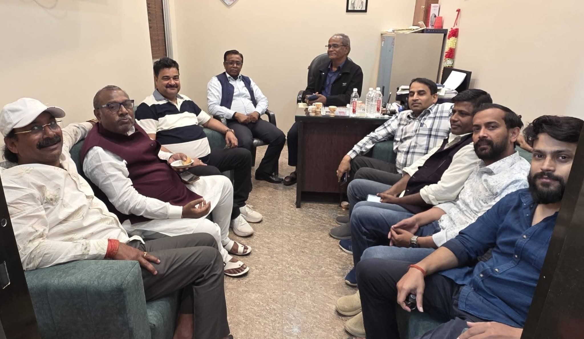 जिले व्यापार संघ का संगीतमय होली मिलन समारोह एक को