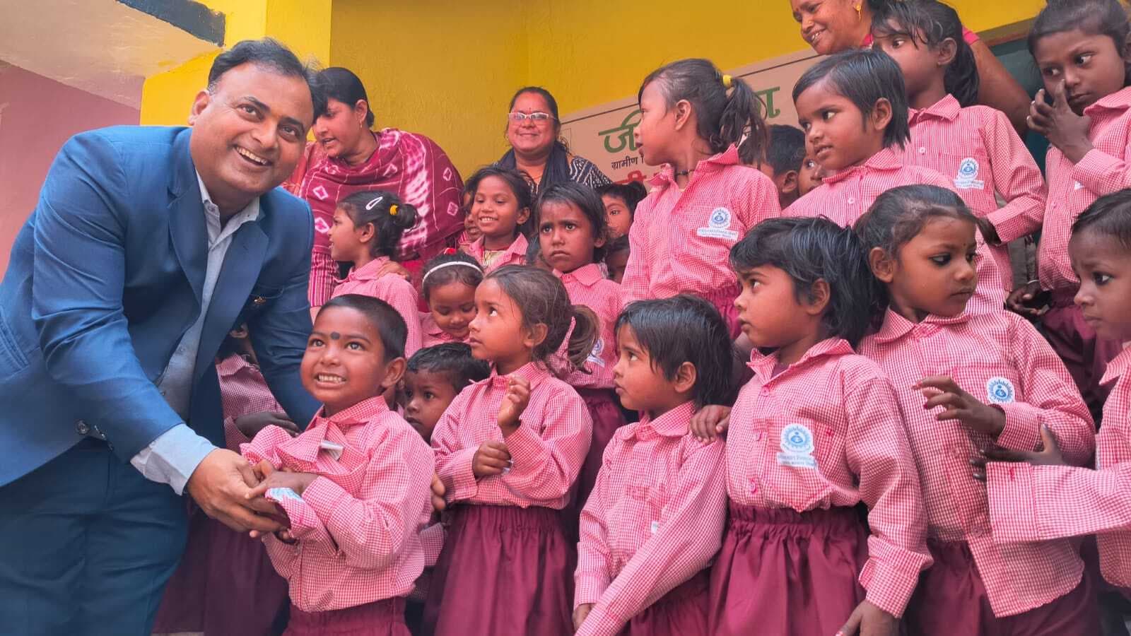 प्रारंभिक बाल्यावस्था बच्चों के शारीरिक, मानसिक व बौद्धिक विकास की नींव : डीएम