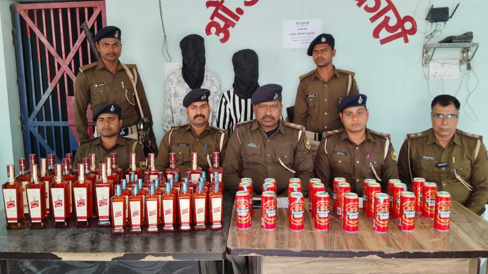 34.875 लीटर विदेशी शराब के साथ दो तस्करों को किया गिरफ्तार