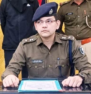 हर्षोल्लास के साथ शांतिपूर्ण मनायें होली, विधि व्यवस्था बिगाड़ा तो होगी कार्रवाई : एसपी