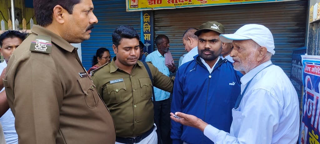 बिना कागजात चल रहे क्लिनिकों पर गिरी गाज, हिरासत में एक संचालक