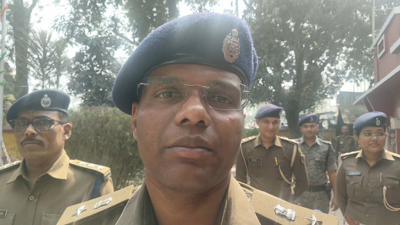 एसपी ने थाने का किया निरीक्षण, लंबित मामले का त्वरित निष्पादन का दिया निर्देश