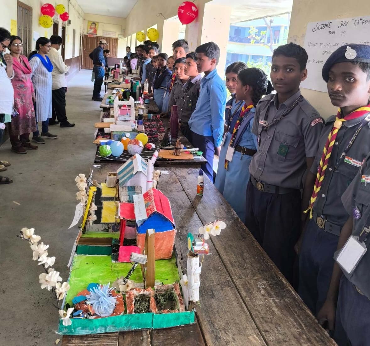 विज्ञान मेला में बच्चों ने दिखायी अपनी प्रतिभा