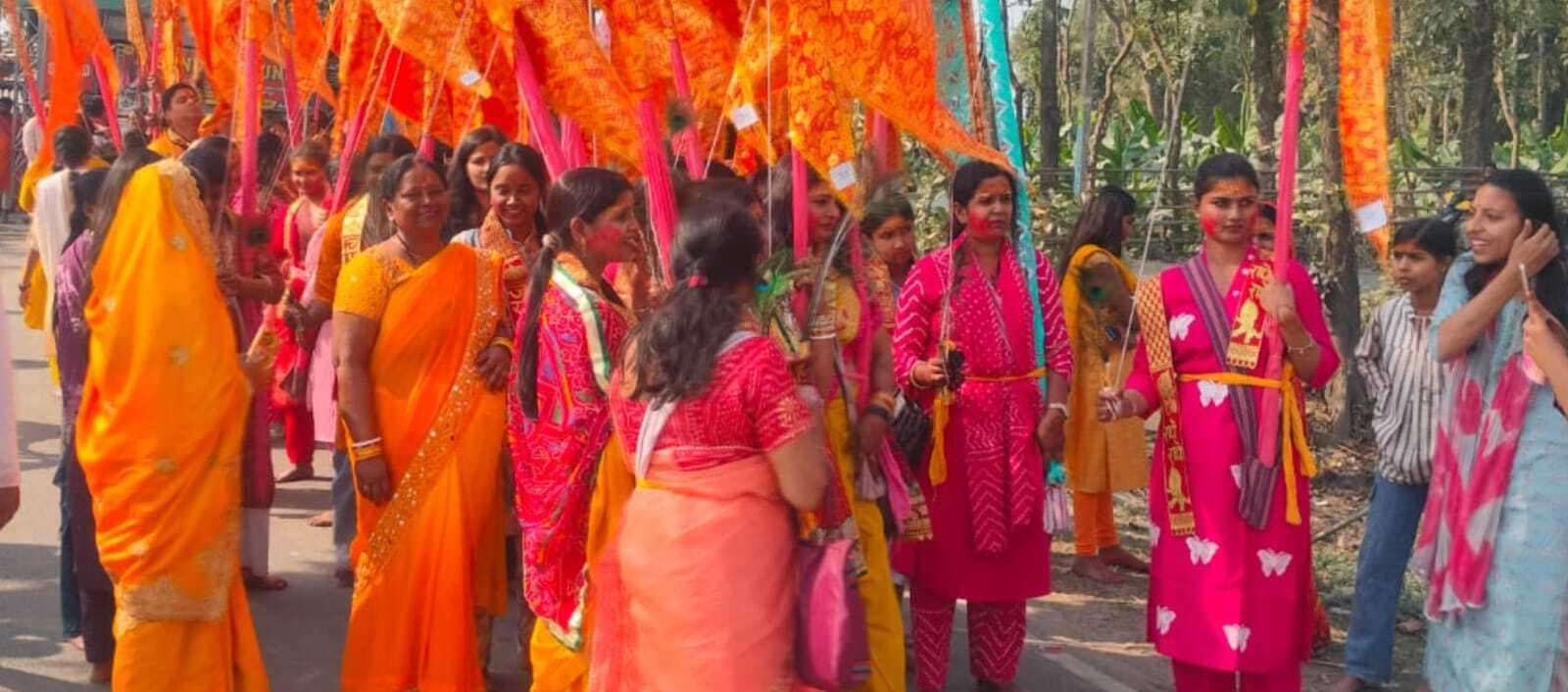 सेमापुर से कटिहार पहुंची खांटू श्याम निशान शोभायात्रा