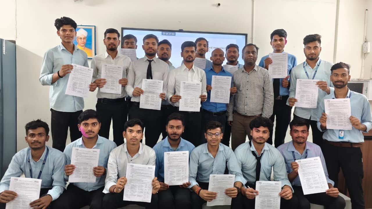 प्लेसमेंट ड्राइव में 82 विद्यार्थियों ने लिया भाग, 50 का चयन