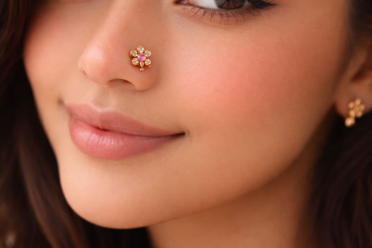 floral nose pin