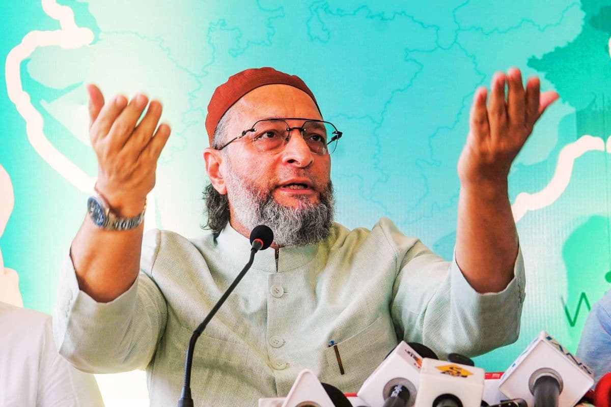 ‘रजिया गुंडों में फंस गयी…’, कोलकाता में ममता बनर्जी पर बरसे ओवैसी, बोले- TMC ने मुस्लिमों को सिर्फ वोट बैंक समझा