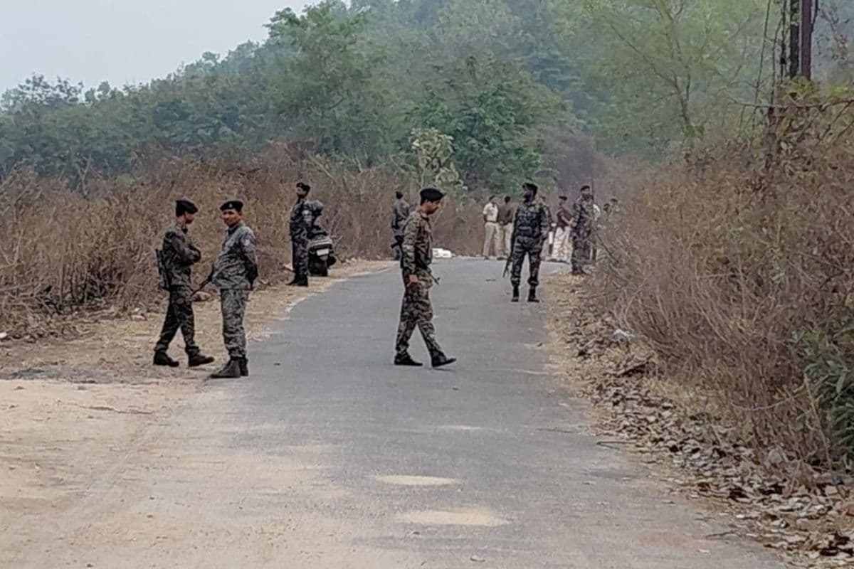 धनबाद में पुलिस मुठभेड़ में प्रिंस खान गिरोह के शूटर को लगी गोली, पुलिस कर रही तलाश