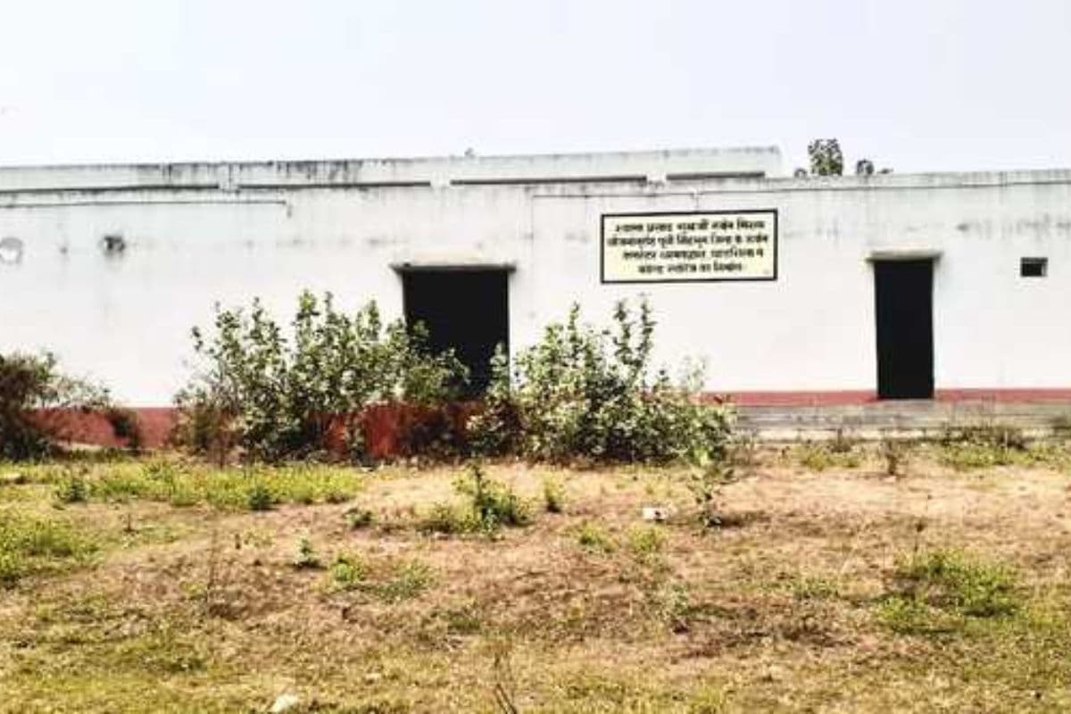 करोड़ों का कोल्ड स्टोर, पर फायदा ‘जीरो’ : झारखंड के घाटशिला में 5 साल से धूल फांक रही 2.43 करोड़ की मशीनें