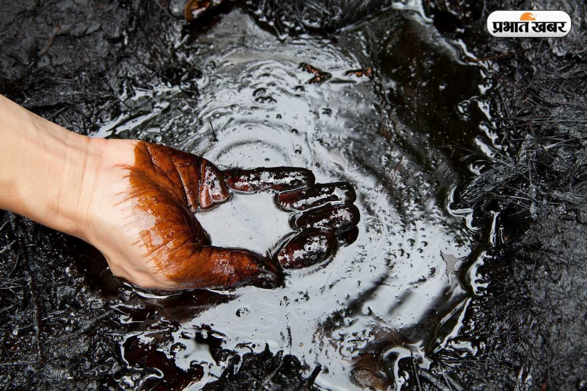 तेल की कमी से जूझ रहा बांग्लादेश, भारत ने भेजा 5000 टन डीजल