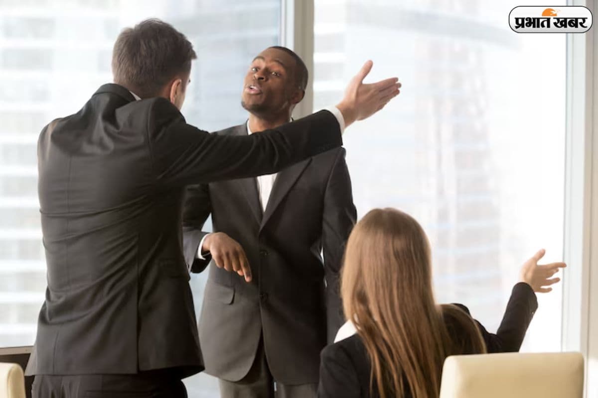 मैनेजर से बहस की तो क्या जाएगी नौकरी? जानिए क्या कहता है नया लेबर कोड