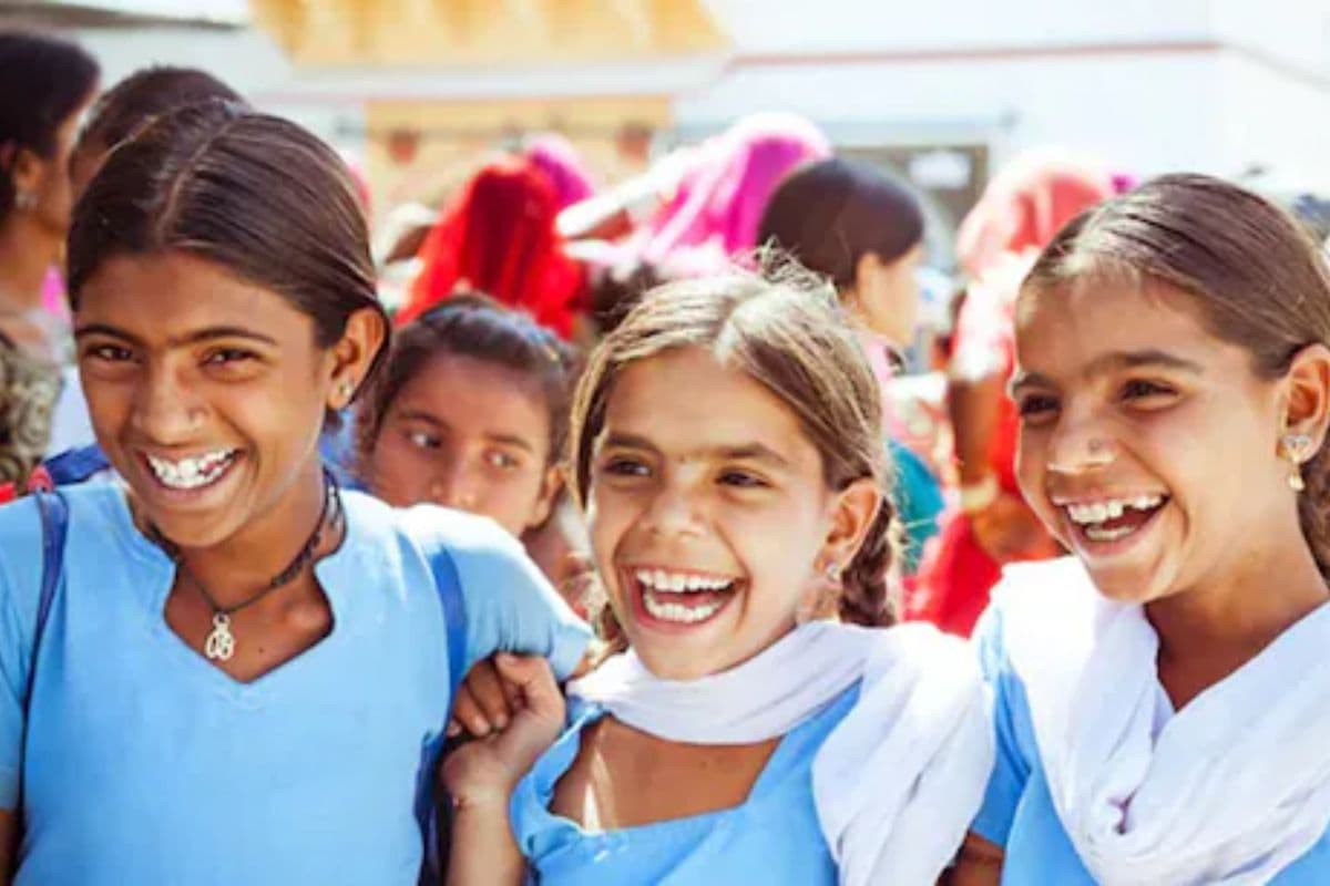 अब दिल्ली में हर बिटिया बनेगी लखपति, जन्म से पढ़ाई तक का खर्च उठाएगी सरकार, जानें किसे मिलेगा लाभ