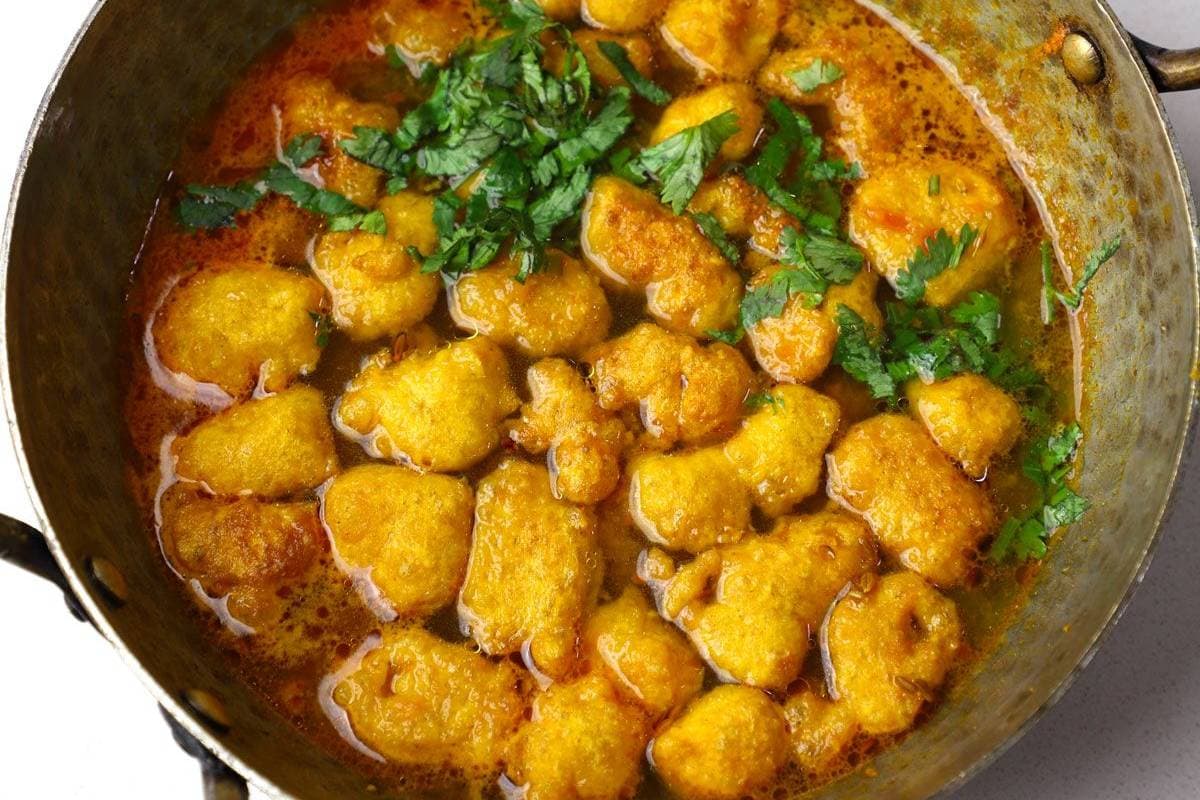 Moong Dal Pakoda Curry Recipe