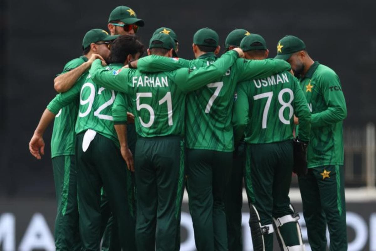 पाकिस्तानी खिलाड़ी की शर्मनाक हरकत, T20 WC के बीच महिला कर्मचारी से की छेड़छाड़