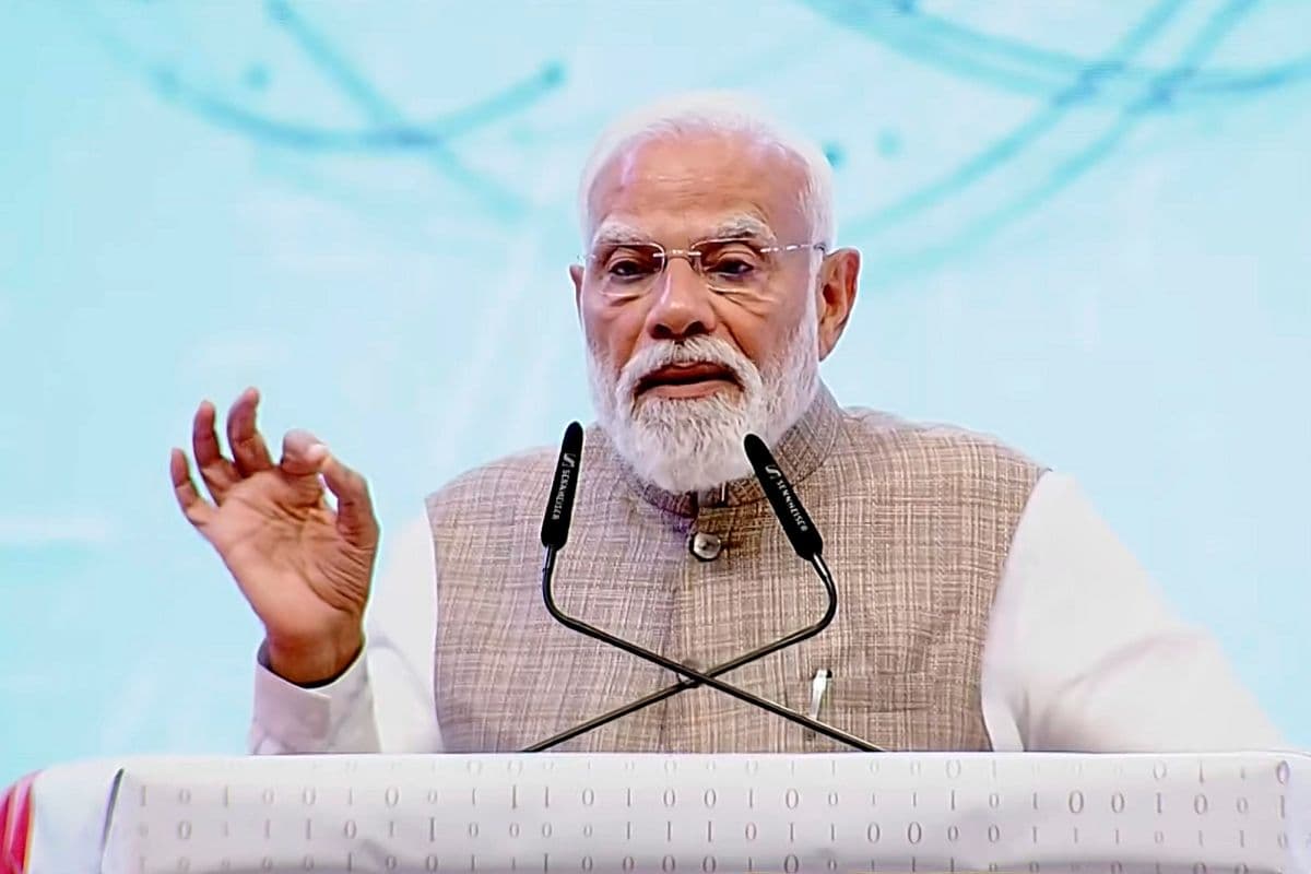 पीएम मोदी ने LPG कालाबाजारी करने वालों को दी चेतावनी, कहा- होगी कड़ी कार्रवाई