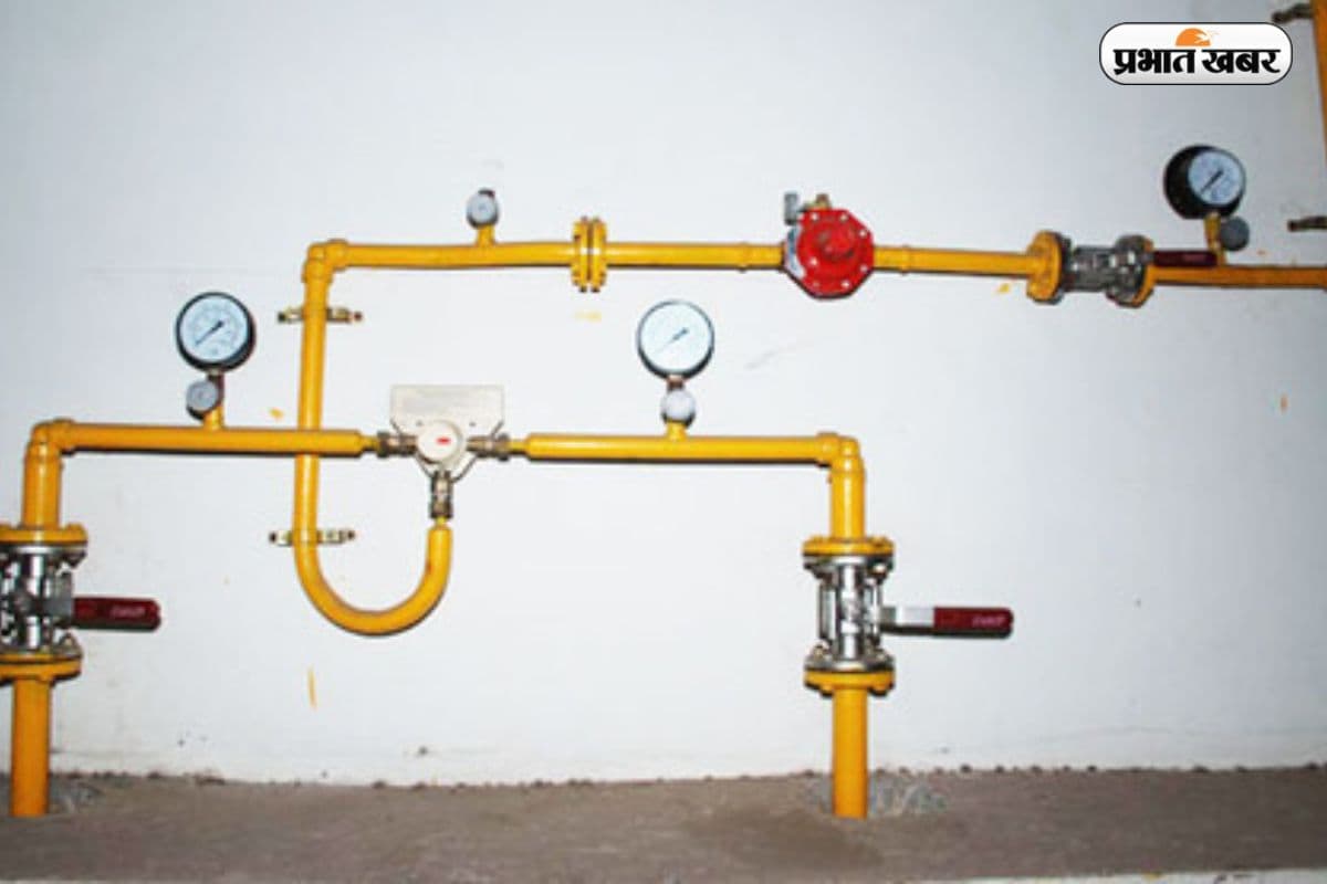 PNG कनेक्शन लेना कितना महंगा? घर तक गैस पहुंचाने की पूरी लागत समझें