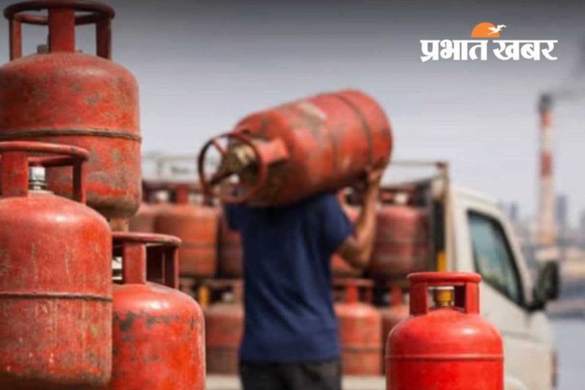 पटना में LPG संकट : गैस एजेंसियों पर लंबी कतारें, जानिए क्यों करना पड़ रहा 10–15 दिन इंतजार