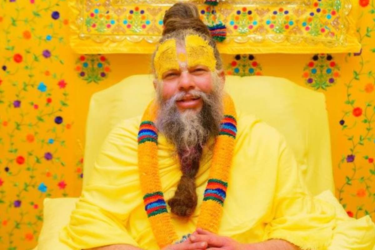 पढ़ें प्रेमानंद जी महाराज के अनमोल विचार – नवधा भक्ति क्या है और यह मन को स्थायी शांति कैसे देती है?