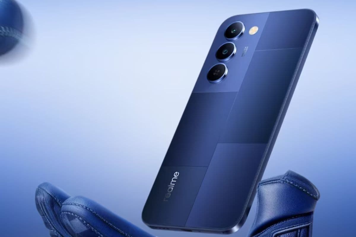 Realme के बजट स्मार्टफोन की सेल शुरू, मिलेगी 7000mAh की बड़ी बैटरी