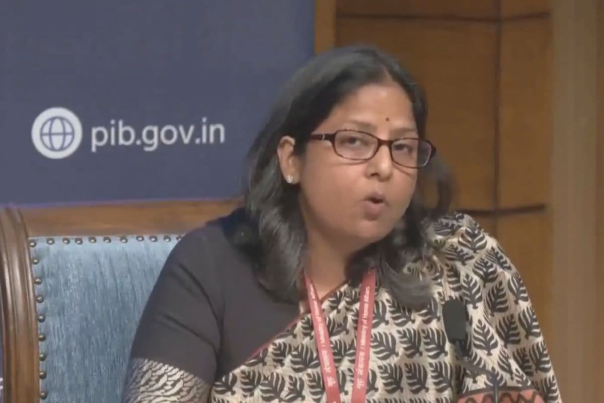 देश में कच्चे तेल की कोई कमी नहीं, पेट्रोलियम मंत्रालय ने कहा- मांग के अनुसार पर्याप्त भंडार