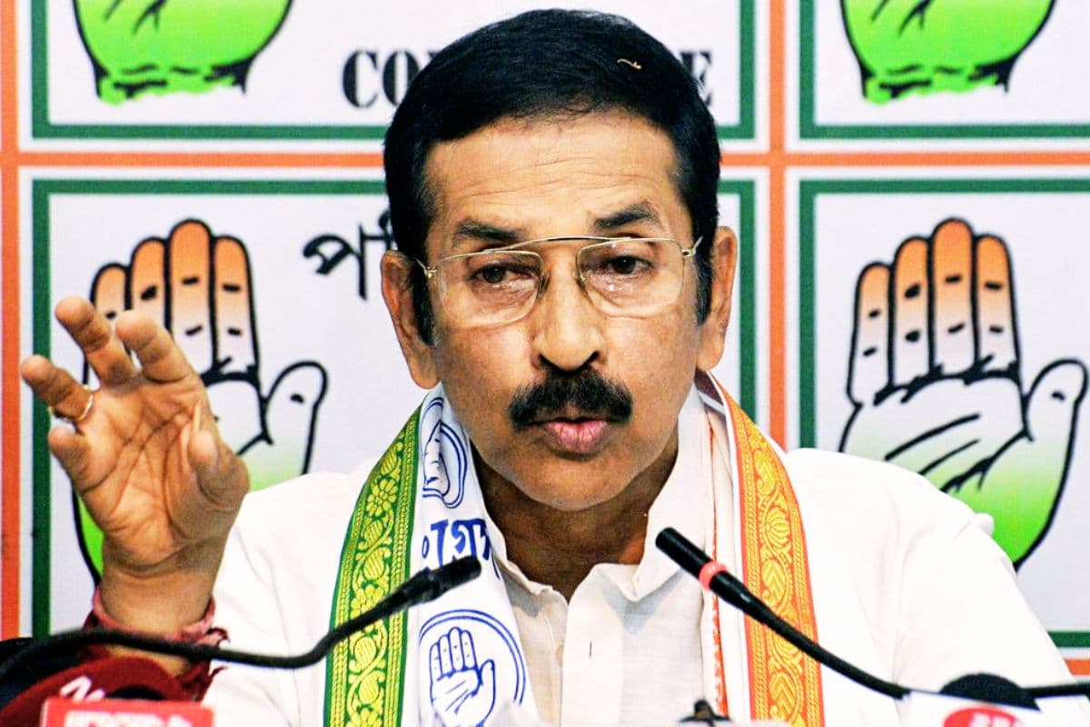 बंगाल चुनाव 2026: यह लोकतंत्र का पर्व नहीं, अंतिम यात्रा है, SIR पर बरसे शुभंकर सरकार, चुनाव आयोग को लिखी चिट्ठी