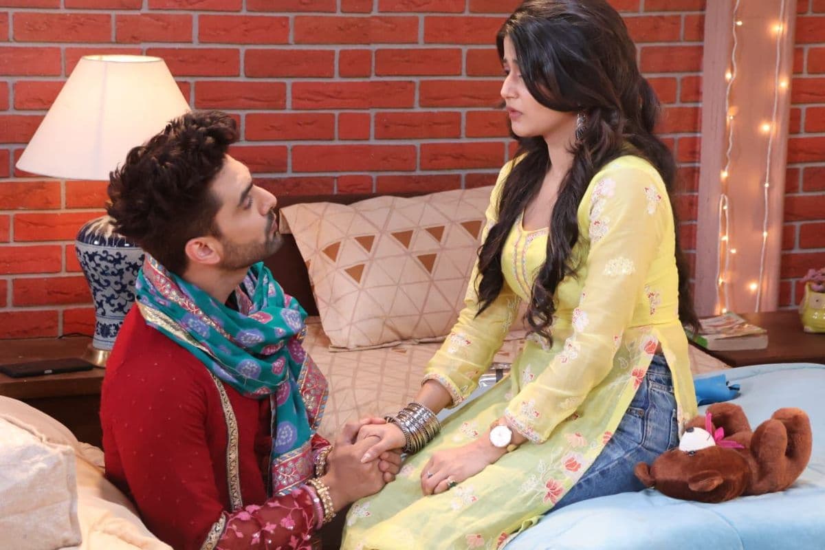 YRKKH: अभीरा- अरमान की नजदीकियों से मचा हड़कंप, परिवार में बढ़ा तनाव