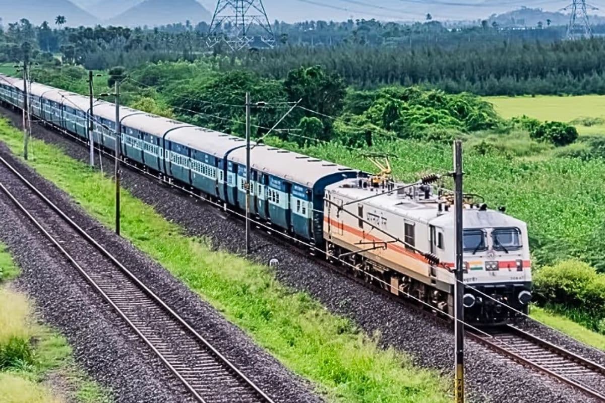 बिहार से होली के बाद लौटने वालों के लिए चलेंगी 58 स्पेशल ट्रेनें, देखिए लिस्ट