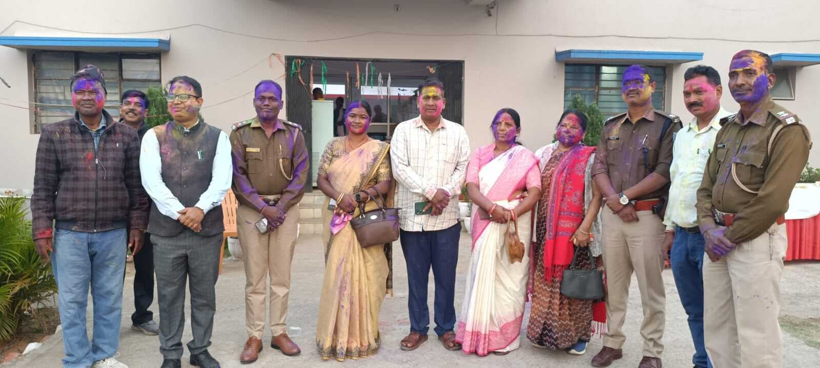 होली व रमजान को लेकर मैक्लुस्कीगंज थाना में शांति समिति का बैठक