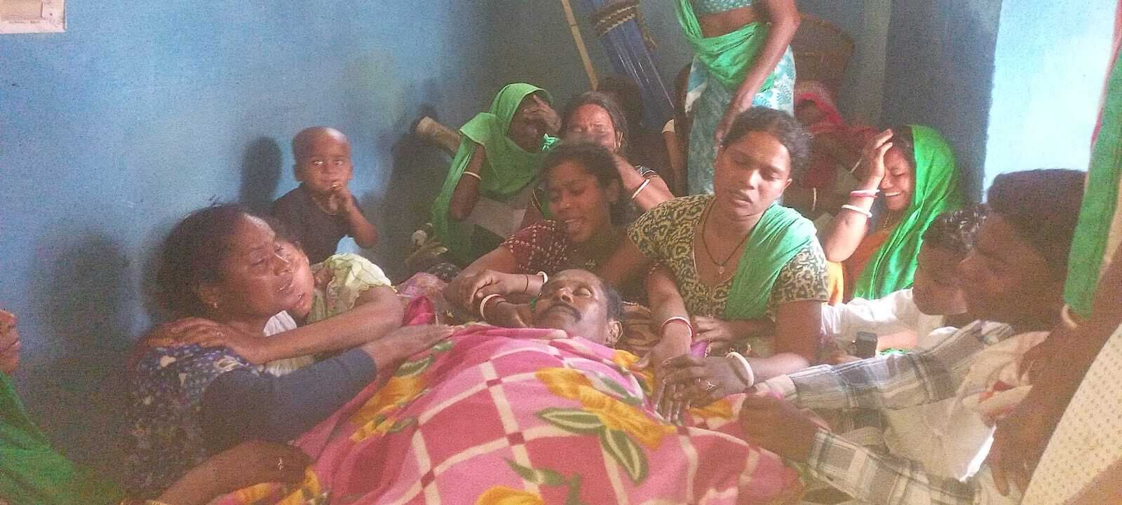 आदिवासी मजदूर की सड़क दुर्घटना में मौत