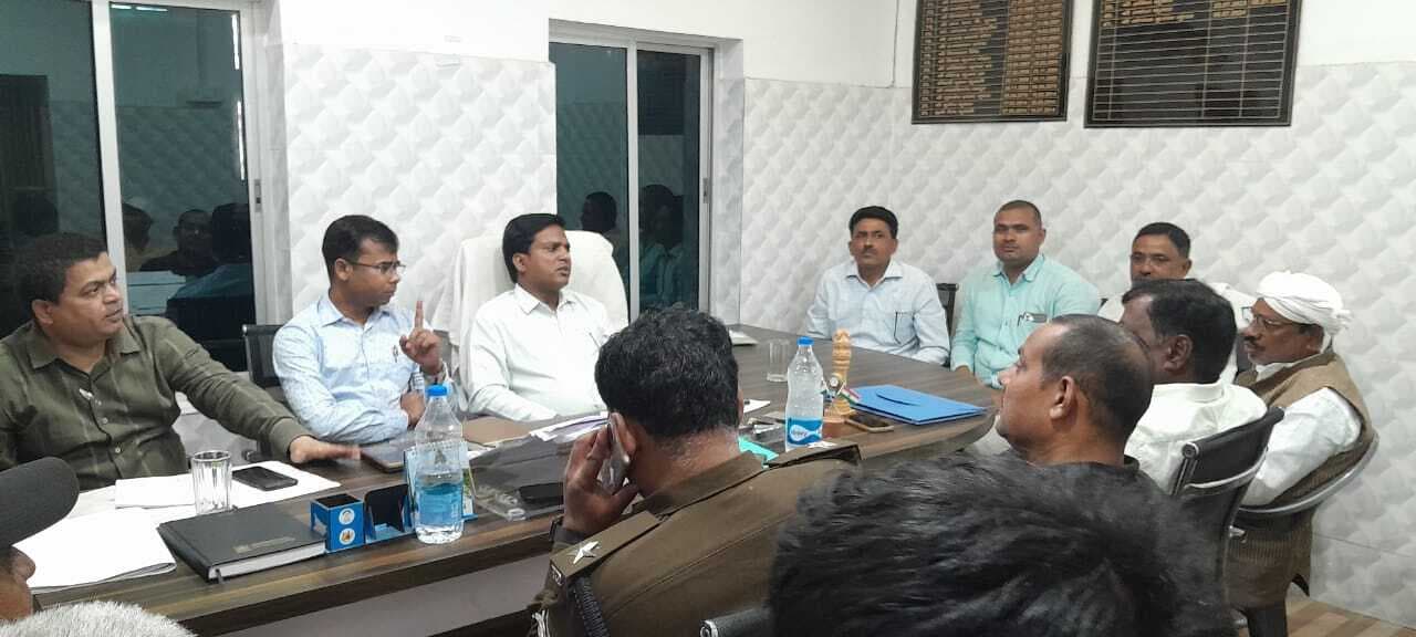 मोतीहाट दुर्गा मंदिर में वर्चस्व विवाद पर लगा विराम. बीडीओ की अध्यक्षता में होगी पूजा-अर्चना