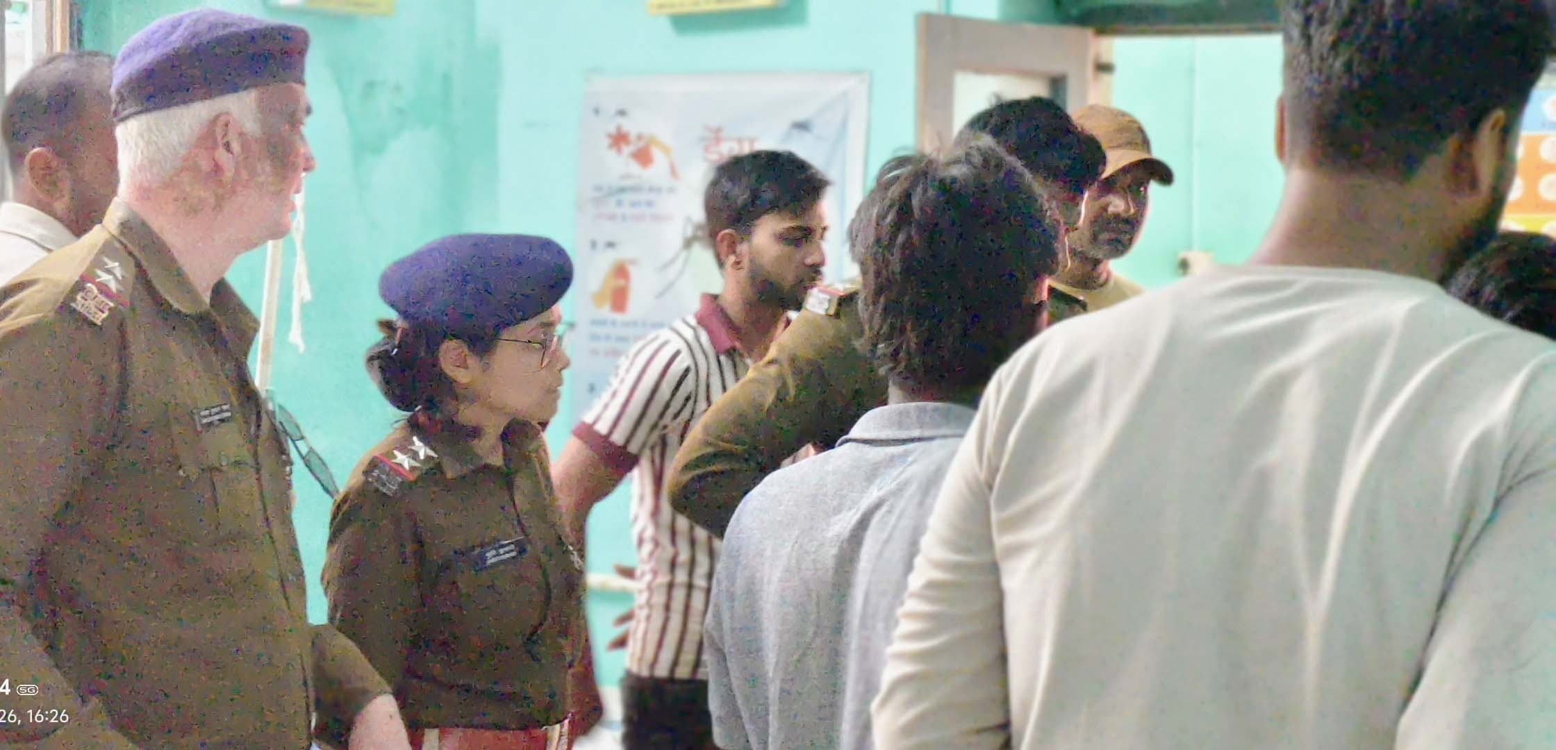 वाहन से टक्कर में बाइक सवार युवक की मौत, परिजनों में मचा कोहराम