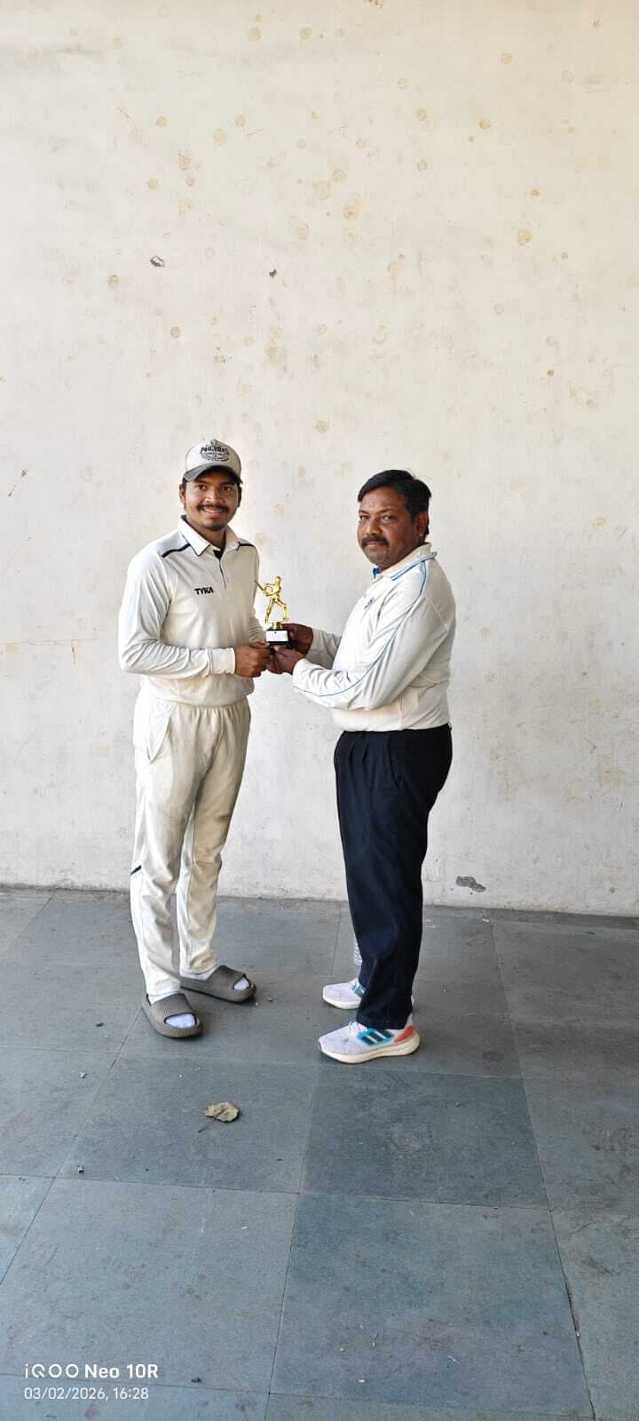 Jsca B Divsion Cricket League : फ्रेंड्स एकादश की टीम 29 रन से जीती